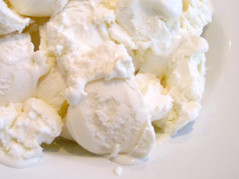 Fresh Vanilla Bean Greek Frozen Yogurt