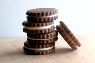 chocolate sandwich cookies with white chocolate filling